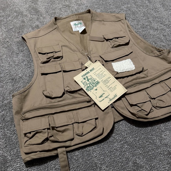 Ausable Other - Ausable NWT old stock vintage fishing vest in khaki perfect condition size large